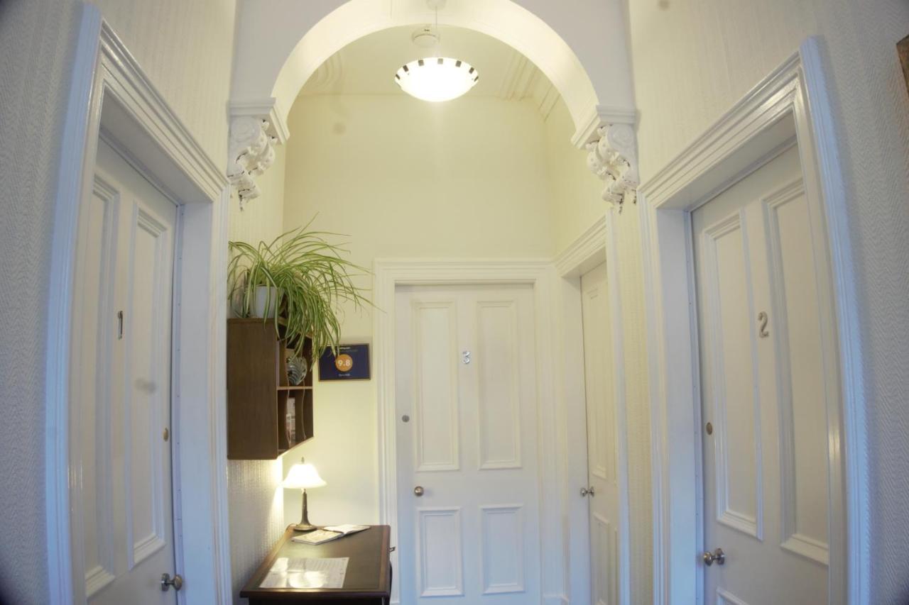 Barns Serviced Accommodation Эр Экстерьер фото